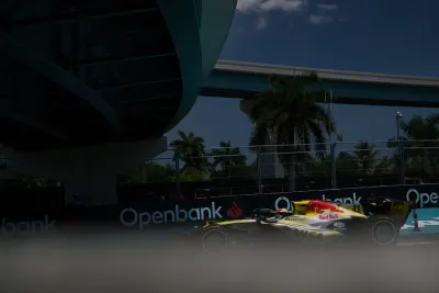 F1